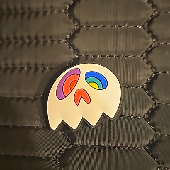 Ghost Jibbit - Picture 1 of 2